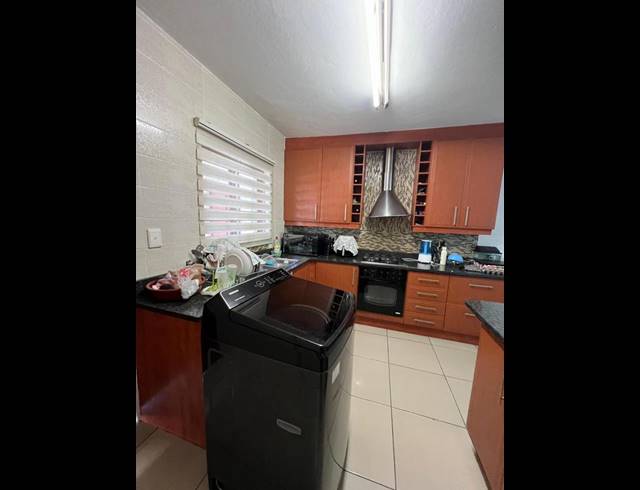 2 BEDROOM PROPERTY TO RENT IN LONEHILL